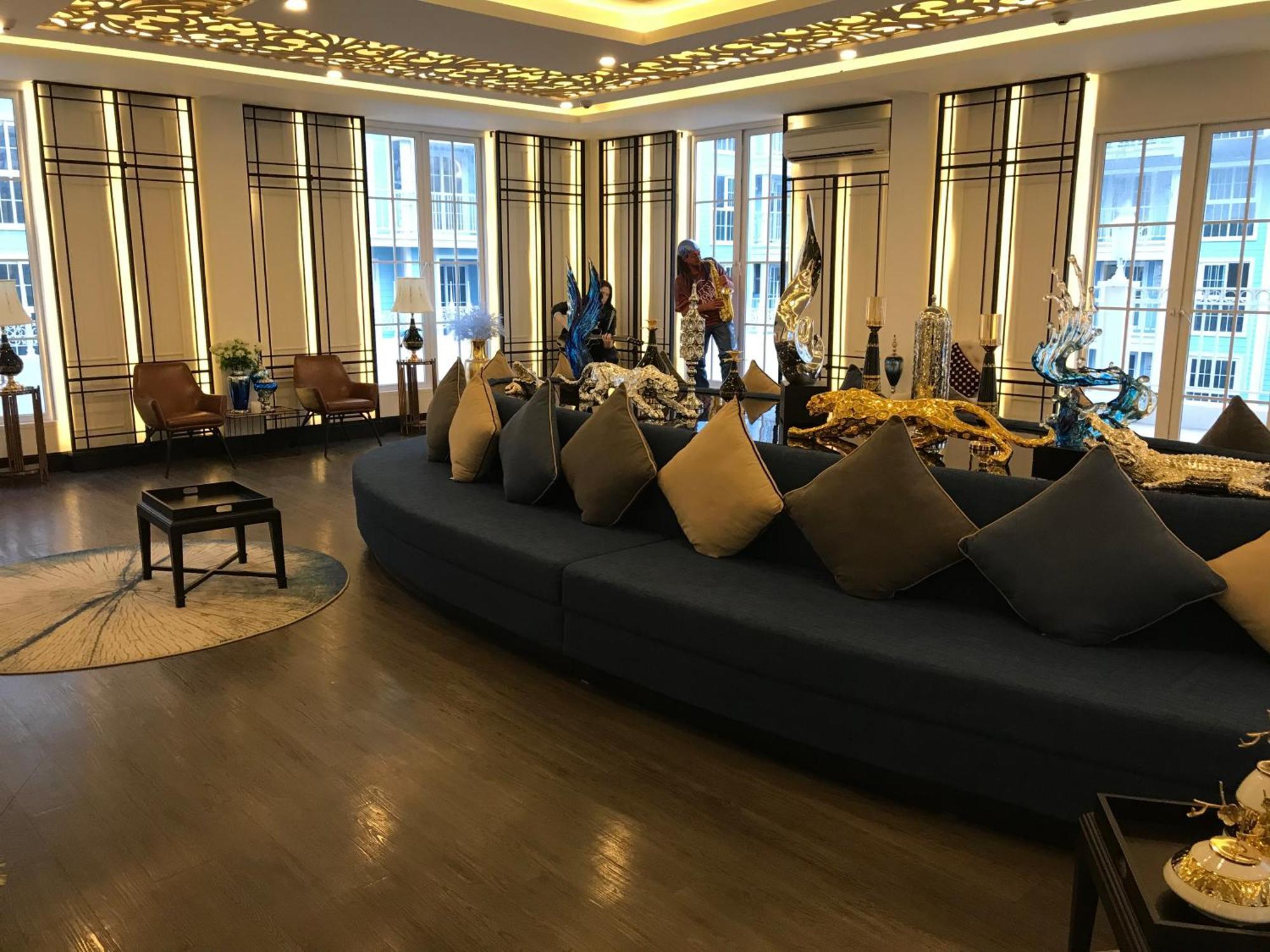 Grand Florida芭提雅带免费游泳池温泉桑拿浴和健身房瑜伽室私家海滩公寓e206 На Джомтьен Экстерьер фото
