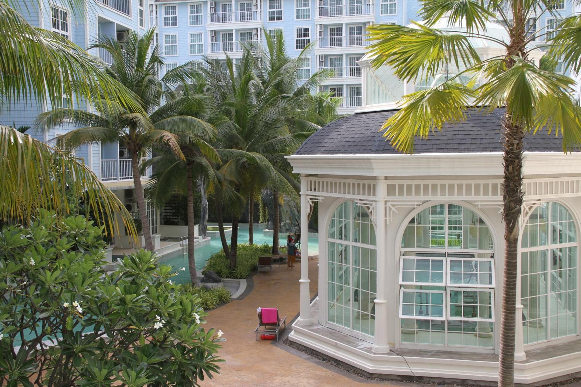 Grand Florida芭提雅带免费游泳池温泉桑拿浴和健身房瑜伽室私家海滩公寓e206 На Джомтьен Экстерьер фото